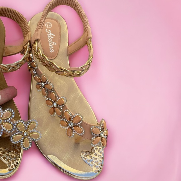 NEW COLOR!  Italina Floral Daisy Rhinestone Flat Sandal - Picture 12 of 12